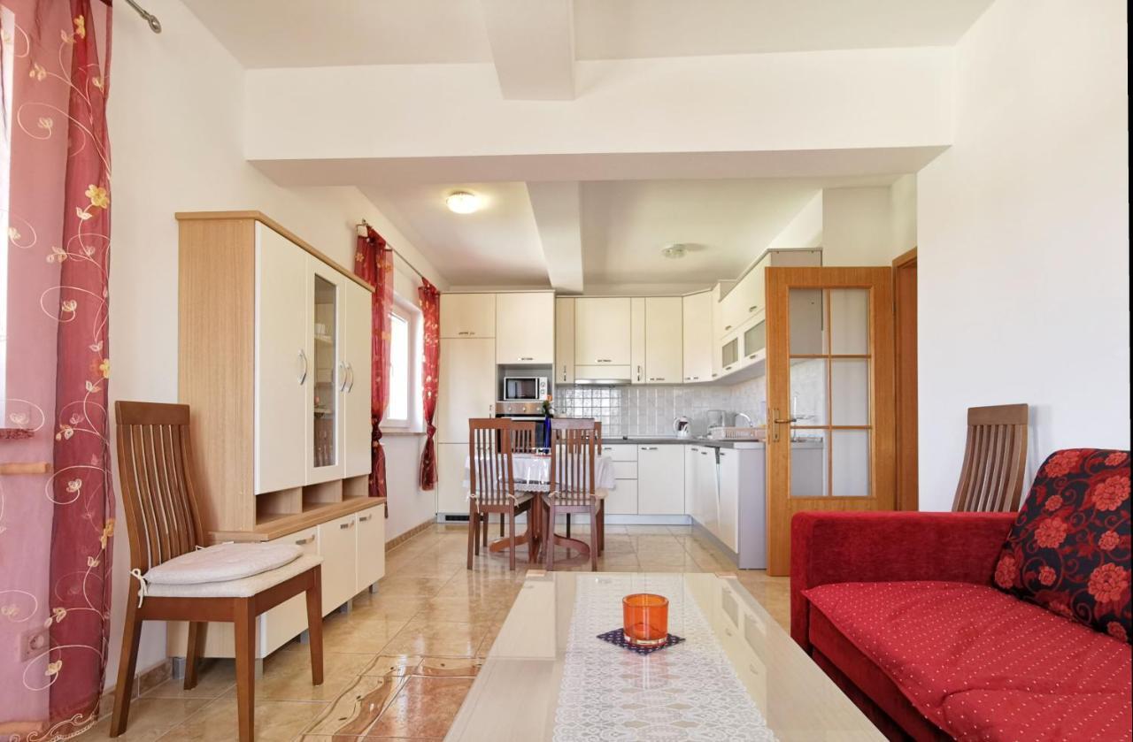 Apartments Kaja By Rent Istria Kaštel Eksteriør billede