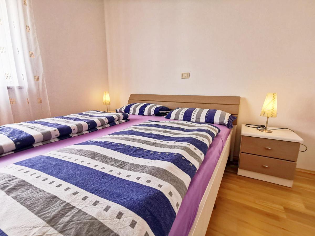 Apartments Kaja By Rent Istria Kaštel Eksteriør billede